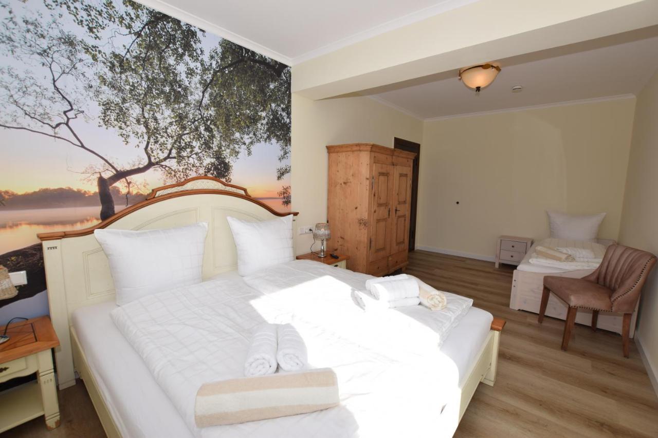 Landhaus Hideaway Mit Aussenpool, Sauna Und Kamin Bosau Luaran gambar