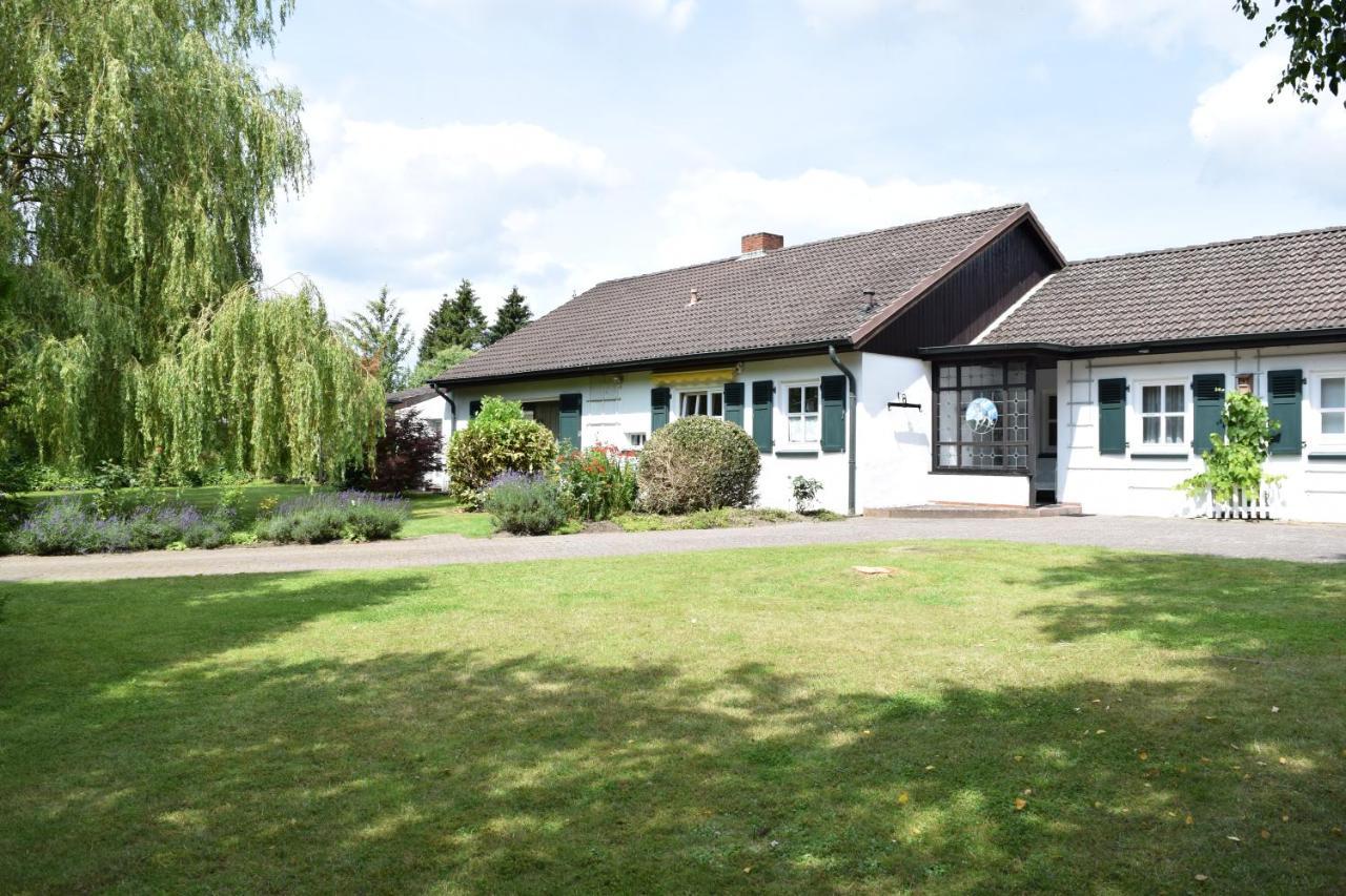 Landhaus Hideaway Mit Aussenpool, Sauna Und Kamin Bosau Luaran gambar