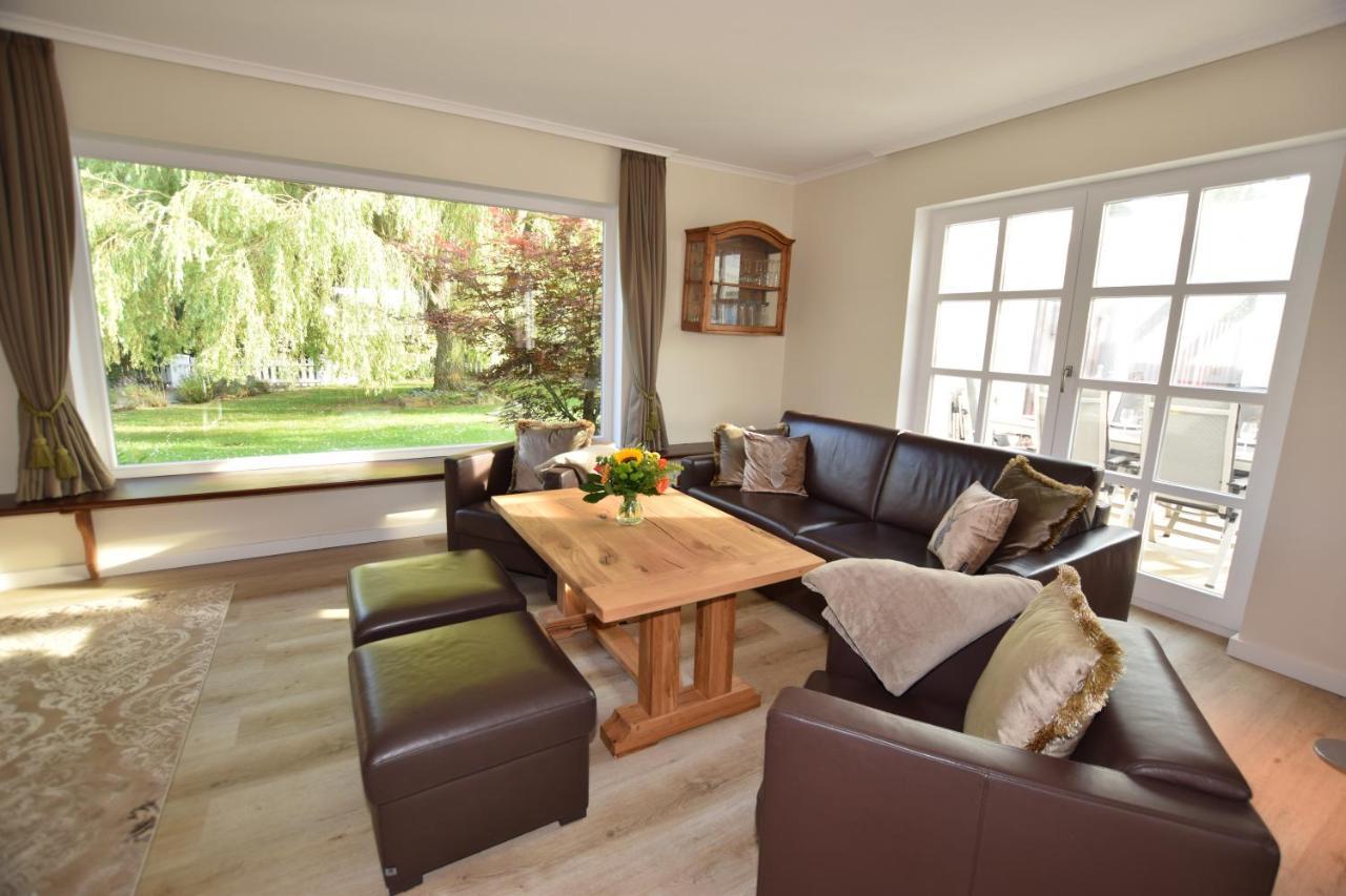 Landhaus Hideaway Mit Aussenpool, Sauna Und Kamin Bosau Luaran gambar