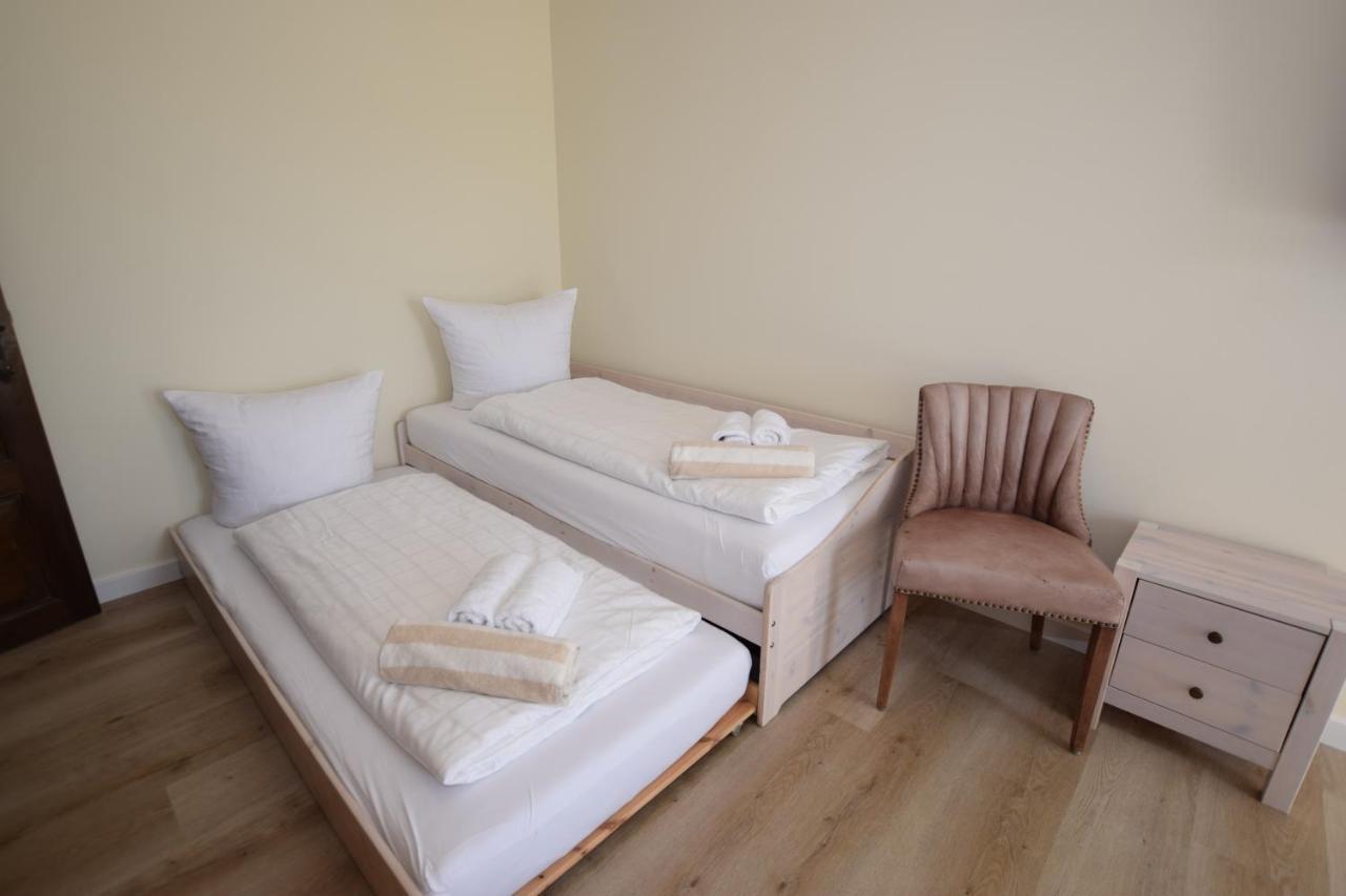 Landhaus Hideaway Mit Aussenpool, Sauna Und Kamin Bosau Luaran gambar